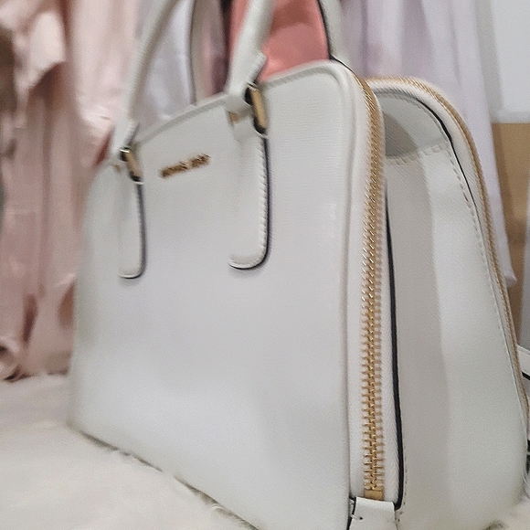 Optic White Michael Kors Reese Satchel - Picture 4 of 9